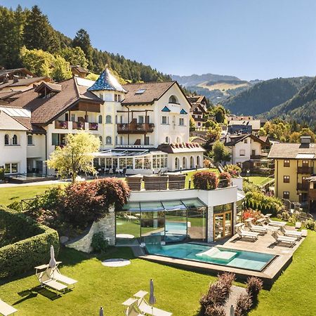 Alpenheim Charming & Spa Hotel Ortisei Exterior foto